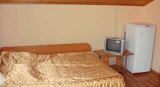Гостиница Лавровая Геленджик Двухместный номер с 1 кроватью и видом на горы-4
