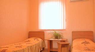 Гостиница Лавровая Геленджик Двухместный номер с 2 отдельными кроватями - 1 этаж-4